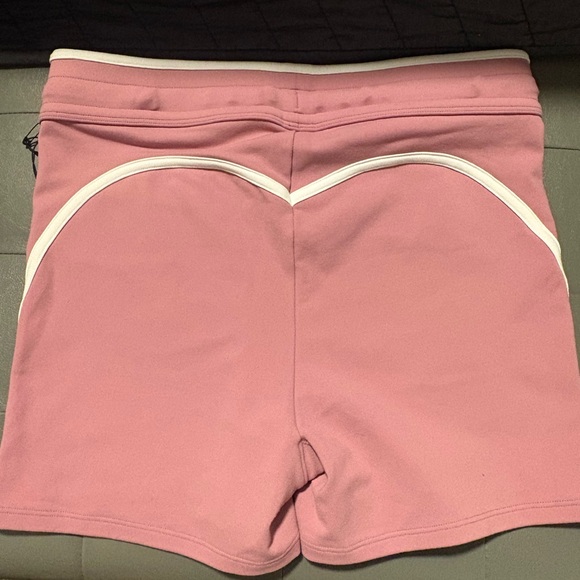 Alo 4" Airbrush High-Waist Race Pace Short - Picture 4 of 5
